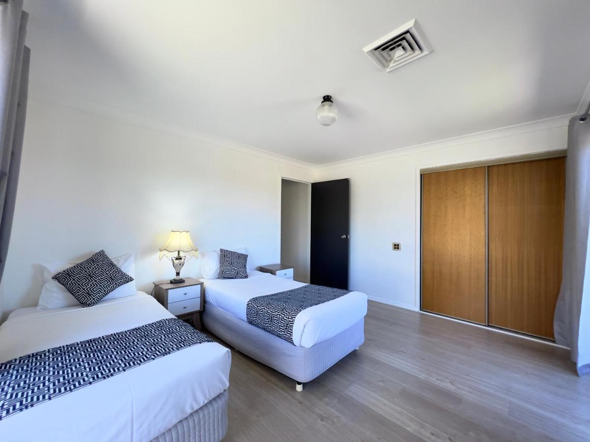 Albury Garden Court Motel Екстериор снимка