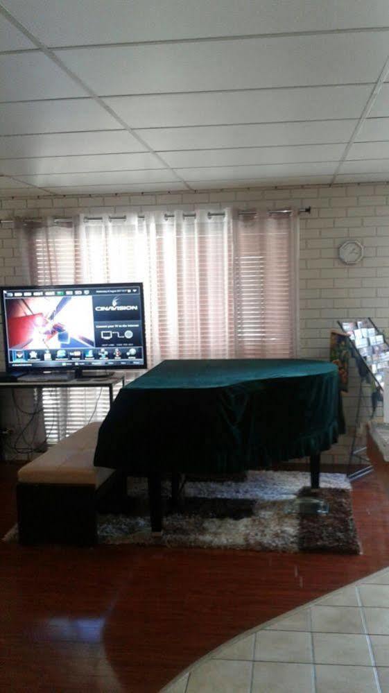 Albury Garden Court Motel Екстериор снимка