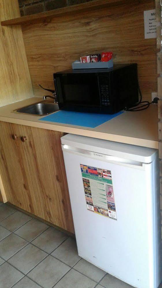 Albury Garden Court Motel Екстериор снимка