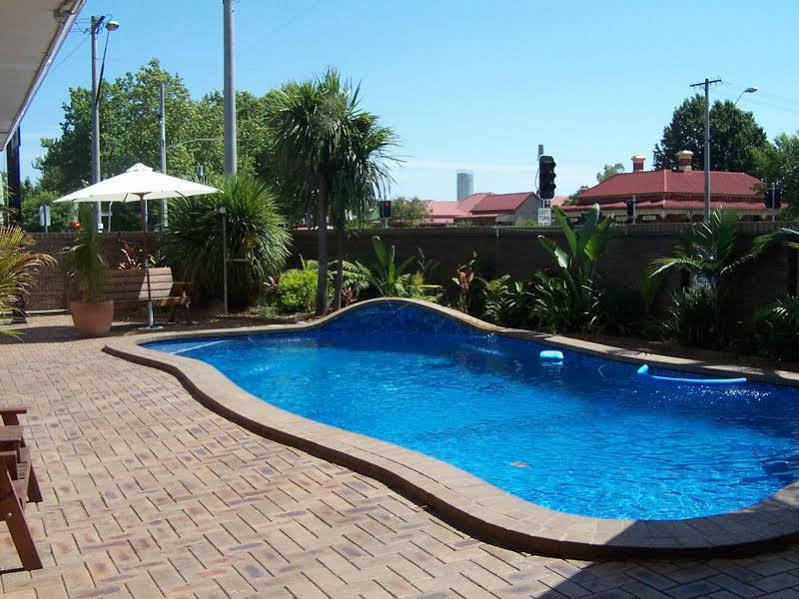 Albury Garden Court Motel Екстериор снимка